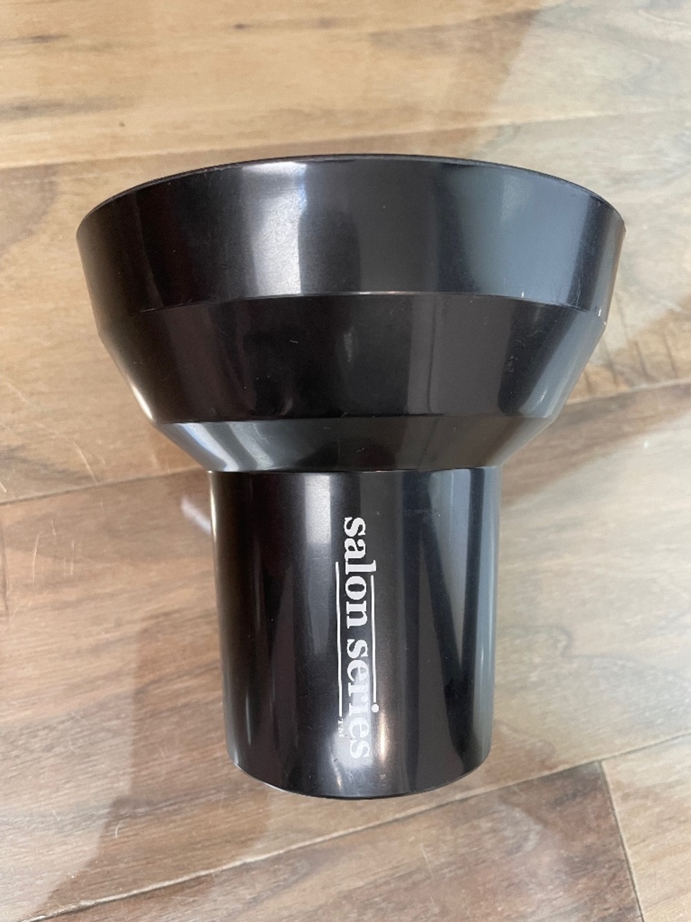 Excellent Condition Hair Diffuser with Adjustable Connector